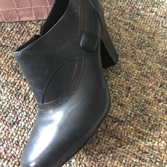 Clark’s 60449 Navy/Black Boots - Picture 5 of 8